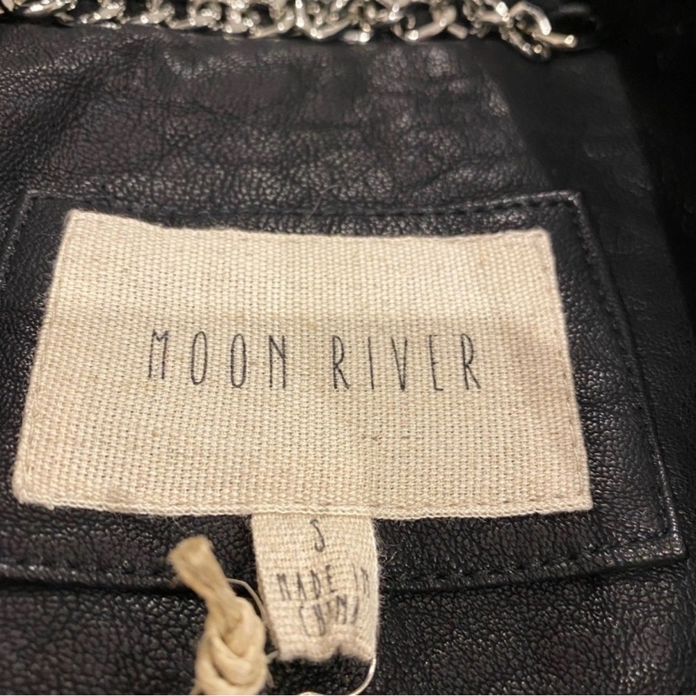 Moon River Black FAUX Leather Jacket with Silver Details - Picture 4 of 8
